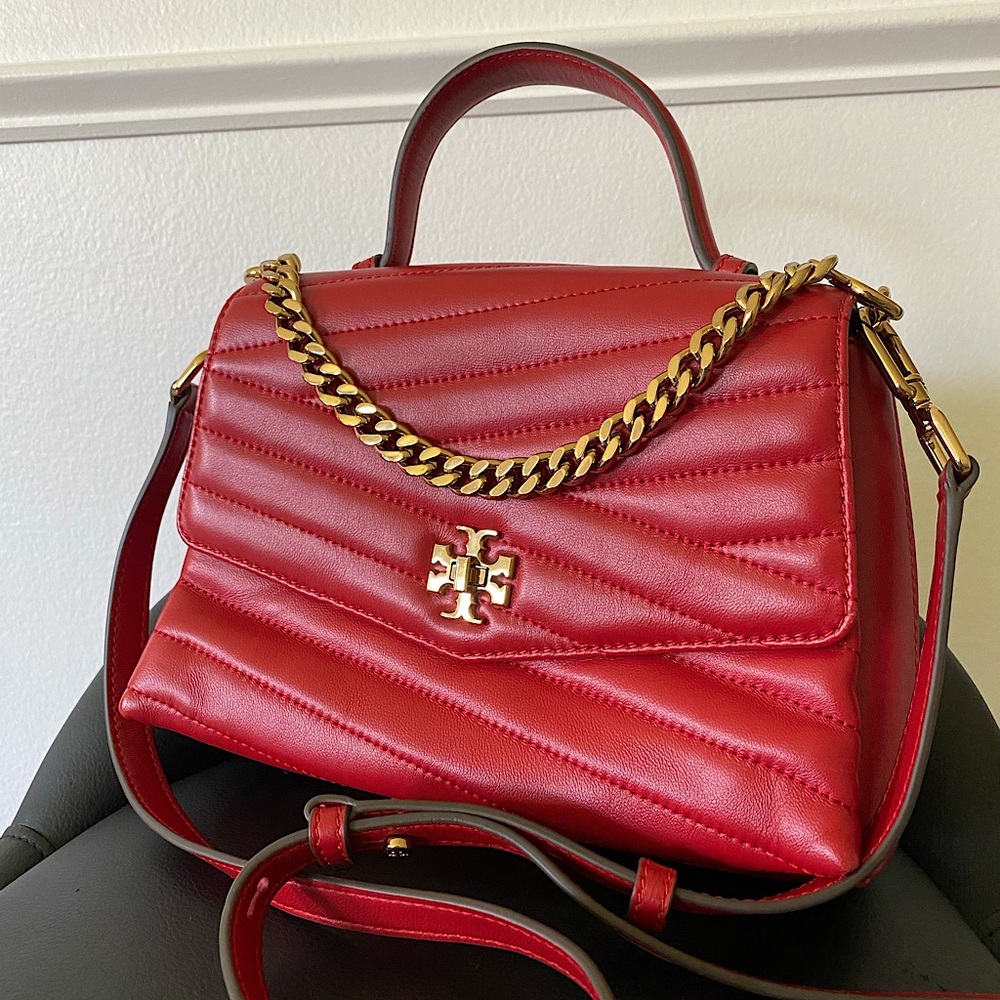 Tory Burch Kira Chevron Convertible Red
Leather Shoulder Bag
